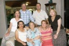 Festeja sus 87 años
María de la Luz Valdés de Berlanga junto a sus hijos Raúl, Ricardo, Adriana, Aurora, Irma y Marilú Berlanga Valdés.