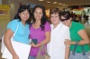 15072008
Celeste González viajó a Canadá y la despidieron Yudith, Lucero y María Estela Ordaz
