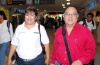 23072008
Raúl Gijón viajó a Managua y fue despedido por su esposa Rosa María Molina de Gijón, Rosa María de Molina y Esteban Molina
