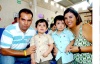 27072008
Norma Duarte de Lavín y sus hijos Regina y Luis