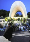 Unas 45 mil personas se concentraron en el Parque de la Paz de Hiroshima para guardar un minuto de silencio a las 08:15 hora local (23.15 GMT).
