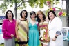 Gabriela Carreón Castro, Jessica Trasfí Castro, Chiara Carreón Castro, María Eugenia Castro Román y María Eugenia Castro.