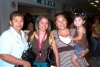 03082008
Judith Olvera viajó a Nueva York y fue despedida por Lucy Ruiz, Elba Gutiérrez y la niña Kimberly Ruiz