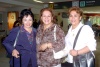 08082008
María Teresa Aguirre llegó de la Ciudad de México y fue recibida por Silvia y Judith Rivera