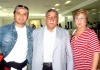 09082008
José Luis Mendoza viajó a la Ciudad de México y fue despedido por Pedro Luis Delgado y Elena Inés Mendoza
