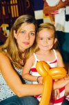 Renata, Isabella y María Pérez.