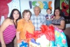 10082008
Isaac Aldana acompañado en su cumpleaños por María Judith Aldana, sus abuelitos Humberto y Olivia Aldana, y su tía Rosario Aldana