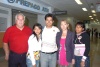 24082008
Phillipe, Alexandra y Claudia Pérez viajaron a Acapulco, y fueron despedidos por Socorro de Machuca