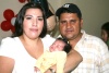 25082008
Pilar de Vaca, Carlos Vaca y la bebita Ximena Natalia Vaca Maldonado, a un mes de nacida.