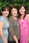 24082008
Doña Adriana estuvo feliz acompañada por sus hijas Adriana y Ana Lorena Blázquez