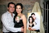 30082008
Néstor Gerardo Jaramillo Ochoa y Karla Janeth Rosales Salas, en su despedida de solteros.