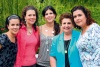 Bedía de Sleiman junto a sus hijas Cynthia, Bedy, Gaby y Mony Sleiman.