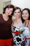 06092008
La novia con sus amigas Rosa Hilda Jiménez y Érika Martínez