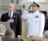 El presidente George W. Bush y la primera dama Laura Bush conmemoraron el aniversario con un minuto de silencio en los jardines de la Casa Blanca, y después fueron al Pentágono donde el mandatario habló durante un servicio.