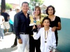 13092008
Diego Espino acompañado por sus papás René Espino y Claudia Mónica de Espino, y su madrina Sandra Silva en su graduación de Elementary School en Los Ángeles, California