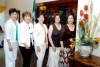 14092008
Soraya de Serhan, Lucy Calvillo, Cristy Morales, Elisa Morales y Angelita de García, socias del Club de Jardinería Geranio.