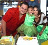 16092008
La pequeña Ana Paola, con sus papás Donaldo y Pilar.