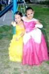 02102008
Alejandra y Estefanía Gutiérrez Salazar fueron festejadas al cumplir cinco y seis años, respectivamente