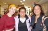 05102008
María Estela Morales, Lucila Olalde y More Barrett se encontraban en la sala de espera del aeropuerto.