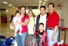 10102008
George, Vanessa, Valessa y Randy Thomas llegaron de California y fueron recibidos por Pablo Lira y Rosy Muela