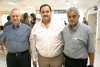 11102008
Juan Estudillo y Rodrigo Sandoval llegaron de Hermosillo y Héctor Ramírez acudió a darles la bienvenida