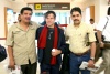 12102008
Juan Carlos Parga y Martín Triana recibieron en el aeropuerto a Raúl Martell.