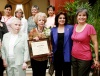La Sociedad de Escritores Laguneros, A. C., llevaron a cabo la entrega de reconocimiento a Rosa Gámez Reyes Retana.