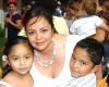 21102008
Beto Badilla con sus hijas Karen y Luisa Fernanda