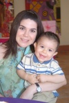 26102008
Bárbara Crised Márquez Flores junto a su mamá Cristina Flores, el día de su tercer cumpleaños