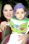 31102008
Humaya Betancourt de Cortez con su hijito Diego Basilio Cortez Betancourt