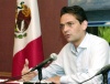 Coordinador Regional de la Campaña Presidencial de Vicente Fox en el año 2000 por la Región Peninsular Campeche, Tabasco-Chiapas-Yucatán-Quintana Roo.

Diputado Federal y Presidente estatal del PAN en el estado de Campeche, así como Candidato del PAN a la Alcaldía de esa ciudad.

Fue Presidente de la Comisión de Energía en la Cámara de Diputados en la LVIII Legislatura. Del 2003 al 2004 fue Asesor del Secretario de Energía y en 2004 fue nombrado Subsecretario de Electricidad.