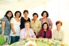 Conchita Seco, Esperanza López, Concha Arias, Guille Villarreal, Angelina Meza, acompañando a María Teresa Anzures en su cumpleaños.