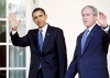 Decenas de personas se dieron cita a las afueras de la Casa Blanca, para ser testigos del encuentro histórico entre Bush y Obama.