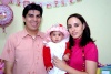 06112008
Muy linda lució María Fernanda González Ramírez el día de su cumpleaños, acompañada de sus papás Gerardo González y Leticia Ramírez
