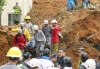 Cuadrillas de rescate recuperaron once cadáveres debajo de toneladas de tierra y piedras.