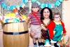 14112008
Sergio Said festejó su tercer cumpleaños, con  una linda piñata de la cual fueron anfitriones su mamá María Teresa Rivas y su hermanita Monserrat