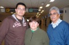 27112008
Jorge Quiñones llegó de Oaxaca y fue recibido por sus papás Carmen Ortiz y Jorge Quiñones