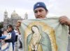 La imagen de la Virgen de Guadalupe abunda en las calles y hogares de México, habiéndose convertido en un símbolo de identidad del país más allá de la religión, como confirman los propios mexicanos, que dicen ser más guadalupanos que católicos.