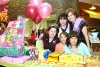 08122008
Sabrina junto a su mamá Edith de Lozada, sus hermanas Sammy y Arantza, y su prima Huguette Prado Valenzuela.
