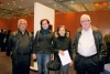 Los asistentes felicitaron sinceramente a los expositores.