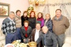 19122008
Grupo de amigas convivieron en vísperas de la llegada de la Navidad.