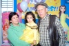 31122008
Contanza recibió muchos abrazos de sus abuelitos los señores Juan Robles de la Torre y Rosario Elías Herrera
