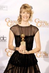 La actriz estadounidense Laura Linney ganó el premio a Mejor actriz en serie por su papel en John Adams.