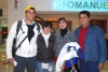 13012008
Francis Cornejo y Raúl Meza llegaron a Torreón y los recibió Alejandro Cornejo.