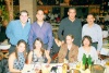 Vicente y Verónica Velázquez con sus hijos Veyra, Marijose y Cristhian.