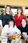 Lorena de Chong, Marisol Olivares, Ignacio Chong, Nacho Chong y Diego Olivares