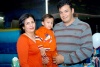 11012009
Mario Alberto Reyes, Alexa Treviño y Jorge Llama.