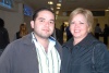 26012009
Gerardo Molina fue despedido por su mamá, Sra. Elvira, antes de viajar a la Ciudad de México.