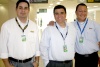 29012009
Juan González, EnriqueHuerta y Ernesto Ramírez en la sala del aeropuerto.