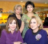 31012009
Juanis Castro de Anaya celebró su cumpleaños en compañía de Giovanna Castro, Tere Hijar y Amelia Izaguirre